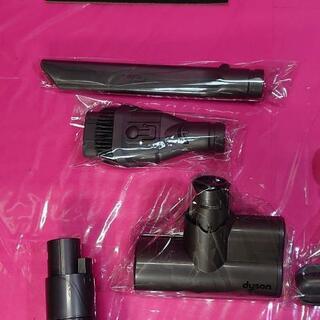 30  ダイソンV6（バッテリー新品）コードレス掃除機