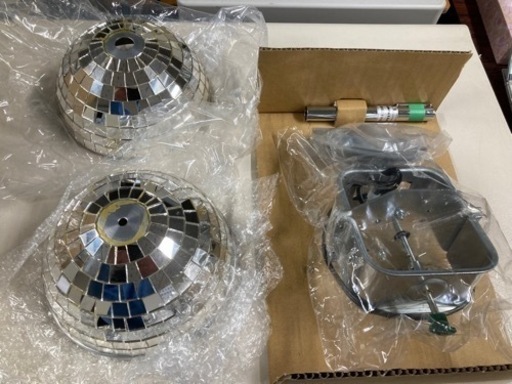売れました^ ^未使用品 ミラーボール 吊下タイプ NMB-3201P 角鏡 φ152タイプ 重量1.1kg 回転数1分間 1/1.2回転 日照 メーカー品 メーカー完売品