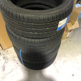 235/40/18   235 40 r18タイヤ　新品