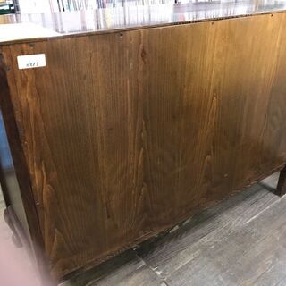 ルーマニア製　猫脚チェスト　イギリス調　4段8杯　サイドボード　キャビネット　リビングチェスト