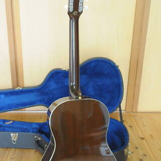 Ｇｉｂｓｏｎ　ギブソン　Ｂ－25　カスタムショップ製　美品