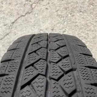  BS VL1 195/80R15LT 4本 冬タイヤ ハイエースなどに 格安