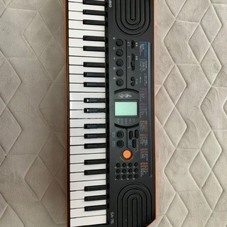 電子ピアノ　casio sa-76