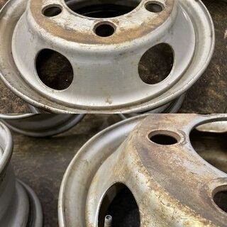 TOPY製 トラックホイール DM2H 17.5X6.00 135-9CS VL x3 135-9CS 17.5