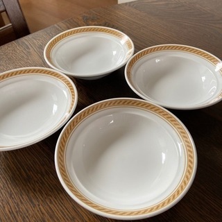 ノリタケ　小皿　中古品