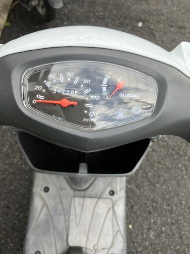 アドレスV125　白