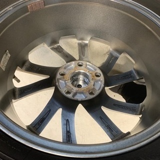 215/60/17 TOYOスタッドレス