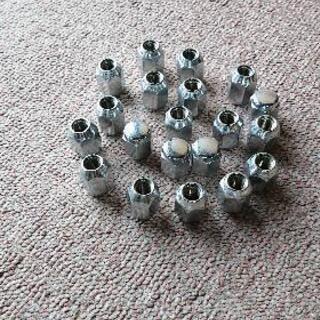 ヴォクシー80系 スタッドレスタイヤ、アルミホイール4本セット