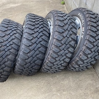 プラド純正 ハイエース MADSTAR M/T 215/60R17 4本