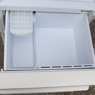 アクア ノンフロン　冷凍冷蔵庫　耐熱テーブル　幅60cm 3ドア　右開き 自動製氷 AQUA ノンフロン 冷凍冷蔵庫