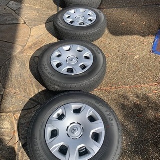 ハイエース 6型 新車外し 純正 タイヤ ホイール キャップ 4本セット