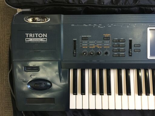 ☆KORG TRITON Extreme☆コルグ TRITONEXT61☆シンセサイザー61鍵