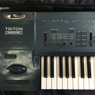 中古☆KORG TRITON Extreme☆コルグ TRITONEXT61☆シンセサイザー61鍵