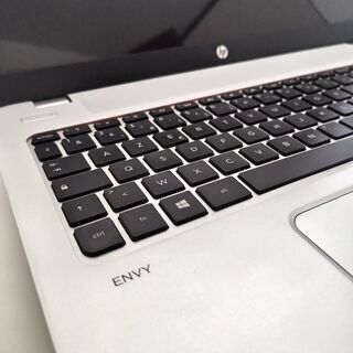 ノートパソコン HP ENVY 15 Notebook PC (フランス語キーボードAZERTY)