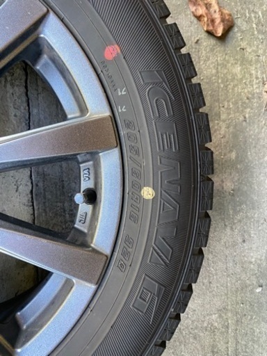 スタッドレスタイヤ（ホイール付き) 4本セット　205/60R16  GOODYEAR ICE NAVI6