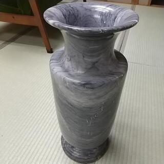素材不明 重い花瓶