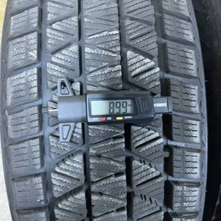 バリ山スタッドレス☆BRIDGESTONE M-V3 235/60R18 107Q ブリザック 