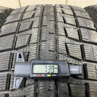 17インチ冬タイヤ☆BRIDGESTONE Revo2 225/55R17 97Q 2011年モデル☆4本セット☆