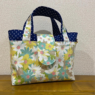 ハンドメイド　花柄トートバッグ　バックinバック