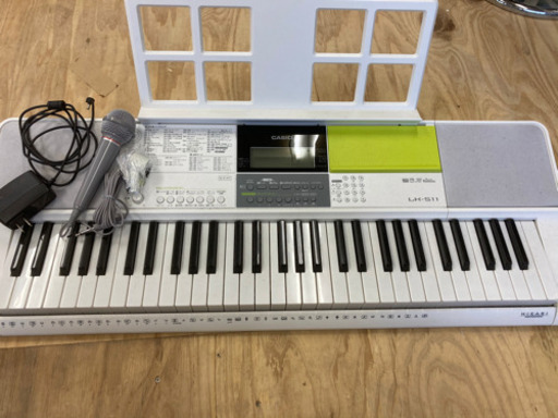 カシオ　キーボードピアノ