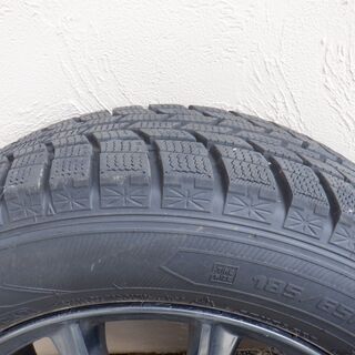 スタッドレスタイヤ+アルミ　3ヶ月だけ使用