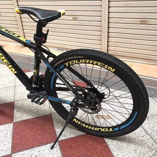 TOURRIN XCS200 26インチMTB シマノ式7段変速×3=21段変速 アルミボディー 前後ディスクブレーキ TOURRIN XCS200 26インチMTB シマノ式7段変速×3=21段変速 アルミ