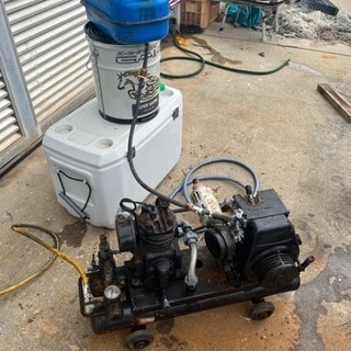 エンジンコンプレッサー