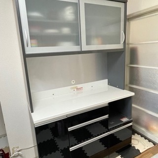 【ネット決済】食器棚・洗濯機・食卓机