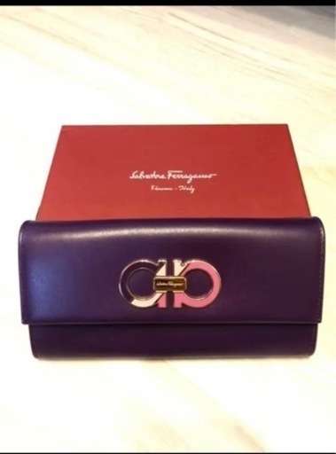 Salvatore Ferragamo フェラガモ　新品長財布