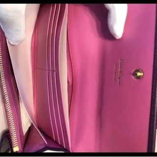 Salvatore Ferragamo フェラガモ　新品長財布