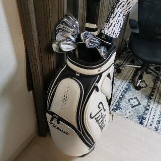 Titleistキャディバッグ
