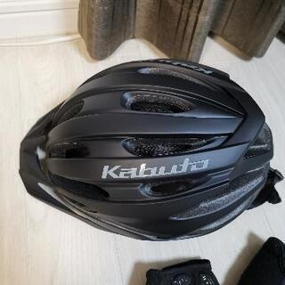 ロードバイク用ヘルメットとリュック