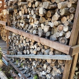 広葉樹枝薪(お値打ち)軽トラ山盛り