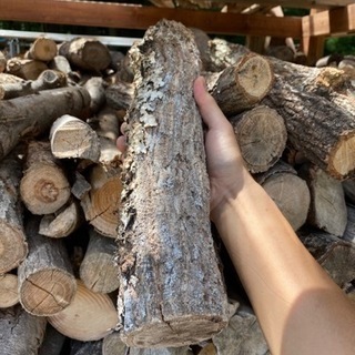 広葉樹枝薪(お値打ち)軽トラ山盛り