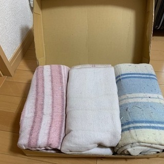 【ネット決済・配送可】電気毛布3つ
