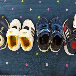 【ネット決済】新品  靴 19cm含む  全4点  男の子　スニーカー