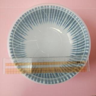 （０円：横浜市内まで取りに来れる方限定）フタつきの皿