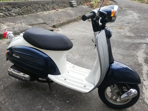 スズキの可愛いヴェルディ50cc メットインタイプで綺麗な車体です。