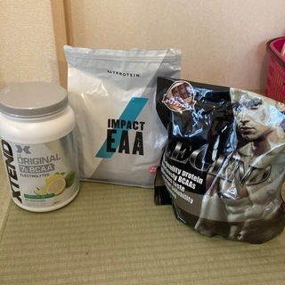 筋トレセット。プロテイン（チョコ味）、BCAA（レモンライム味）...