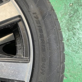 タイヤ、ホイールセット、アクアに付いてました