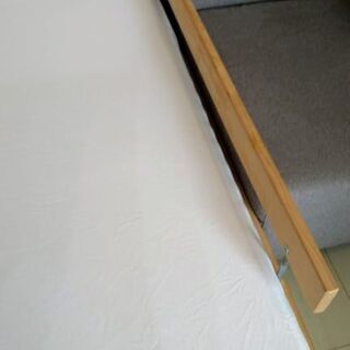 IKEAチャイルドベッド、汚れのない状態（160 x 70 cm）