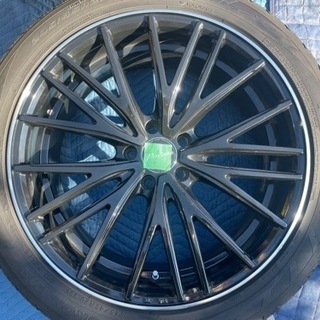 20インチのホイール、タイヤのセット