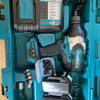 マキタ　インパクトレンチ　モデル　TW1001DRGX