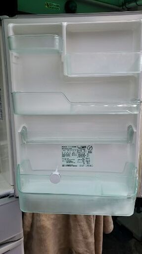1ナショナル5ドア冷蔵庫。2005年。