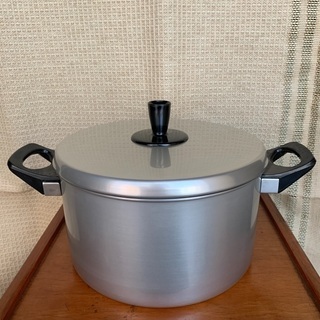 アルミ製大鍋（直径23cm 深さ12cm）未使用品