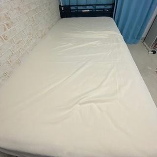 ニトリ　パイプベッド(マットレス付き)