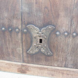 古い蔵戸 レトロ建具 鉄網 戸