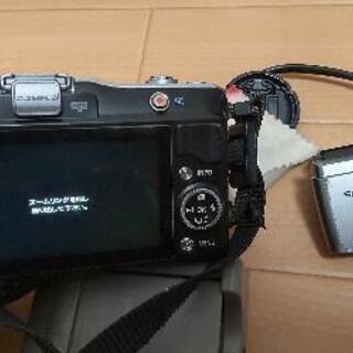 OLYMPUS E−PM2 E-PM2 ブラック 望遠+標準レンズキット ニコンレンズ