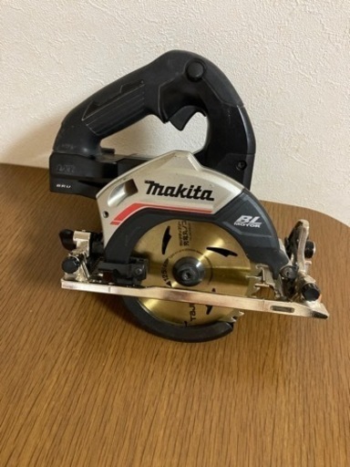 一ヶ月使用のみ　makita 18V丸のこHS474D 125㎜
