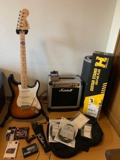 Squier スクワイヤー　フェンダー　ギターセット　マーシャルアンプ　初心者